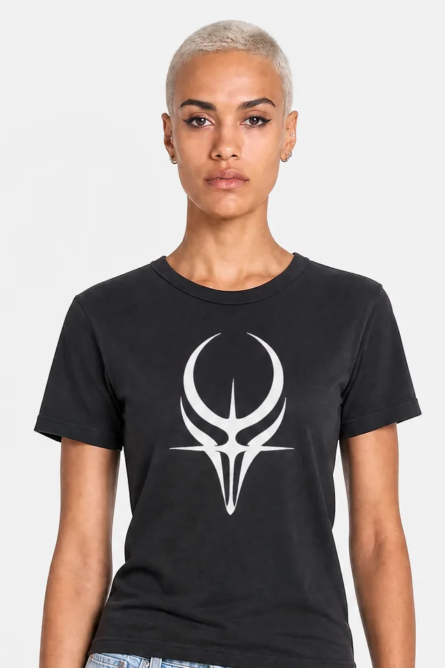 Horns Sigil Tee on model